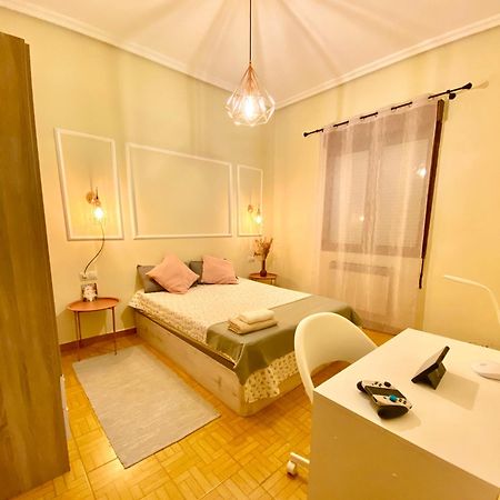 Amplio Apartamento Con Dos Patios 기욘 외부 사진