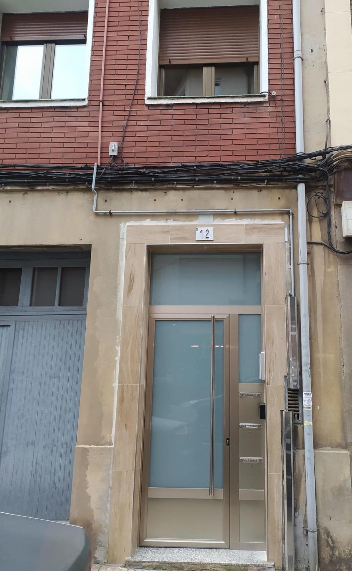 Amplio Apartamento Con Dos Patios 기욘 외부 사진