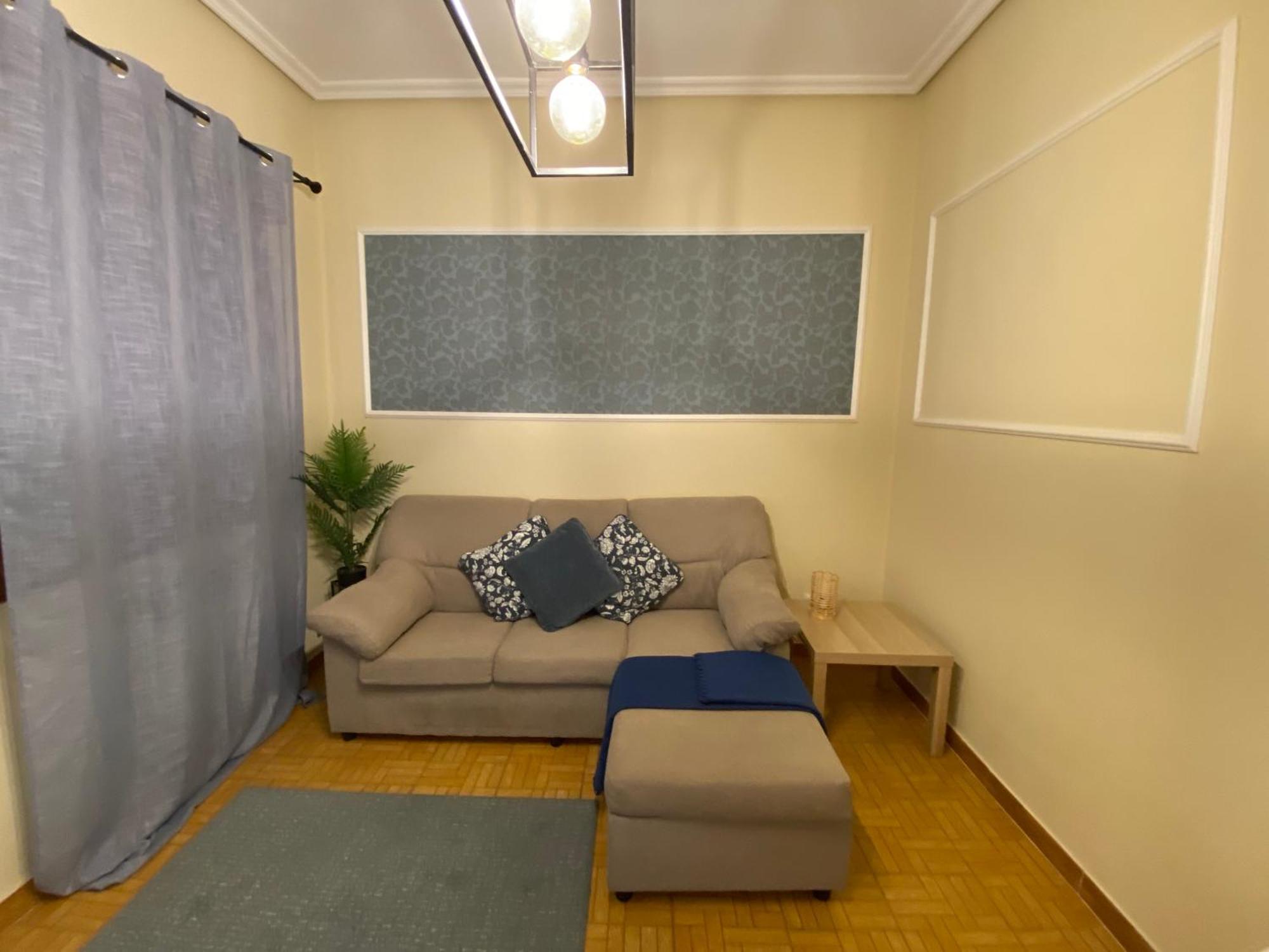 Amplio Apartamento Con Dos Patios 기욘 외부 사진